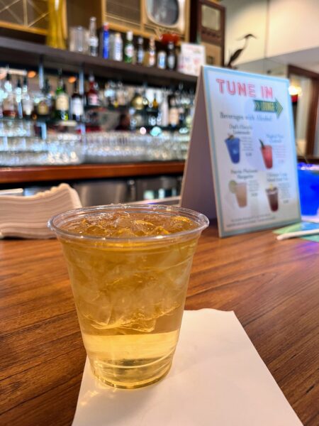 tune in lounge drink