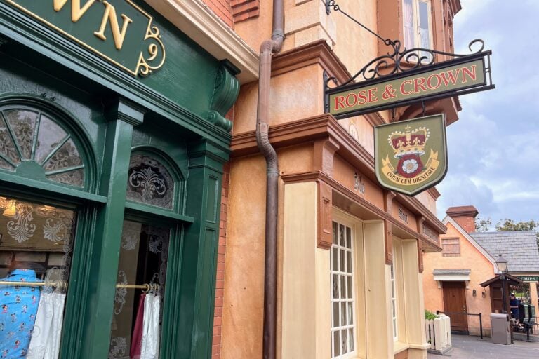 rose and crown exterior