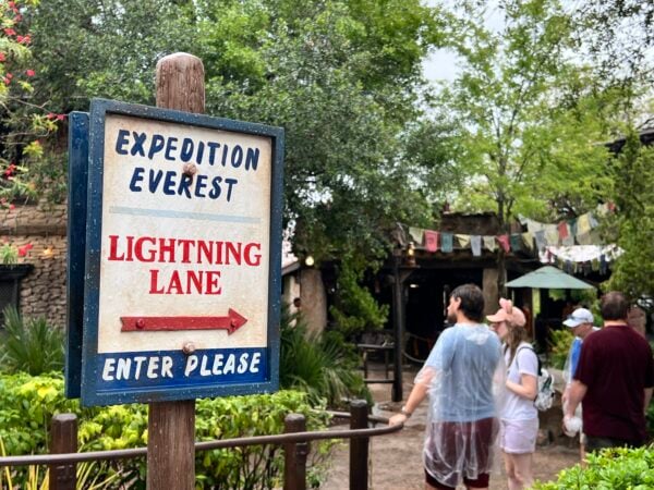 Expedition everest lightning lane sign at animal kingdom